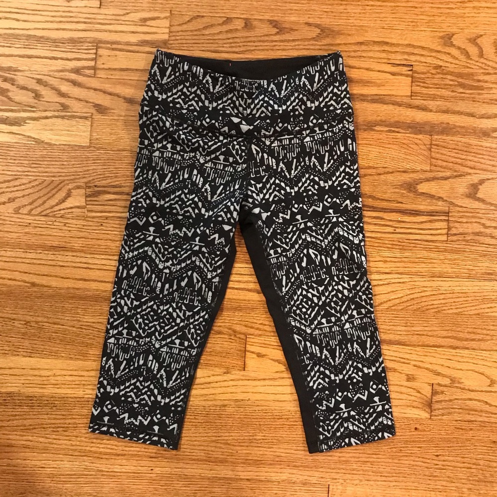 Victoria’s Secret Tribal Knockout Tights